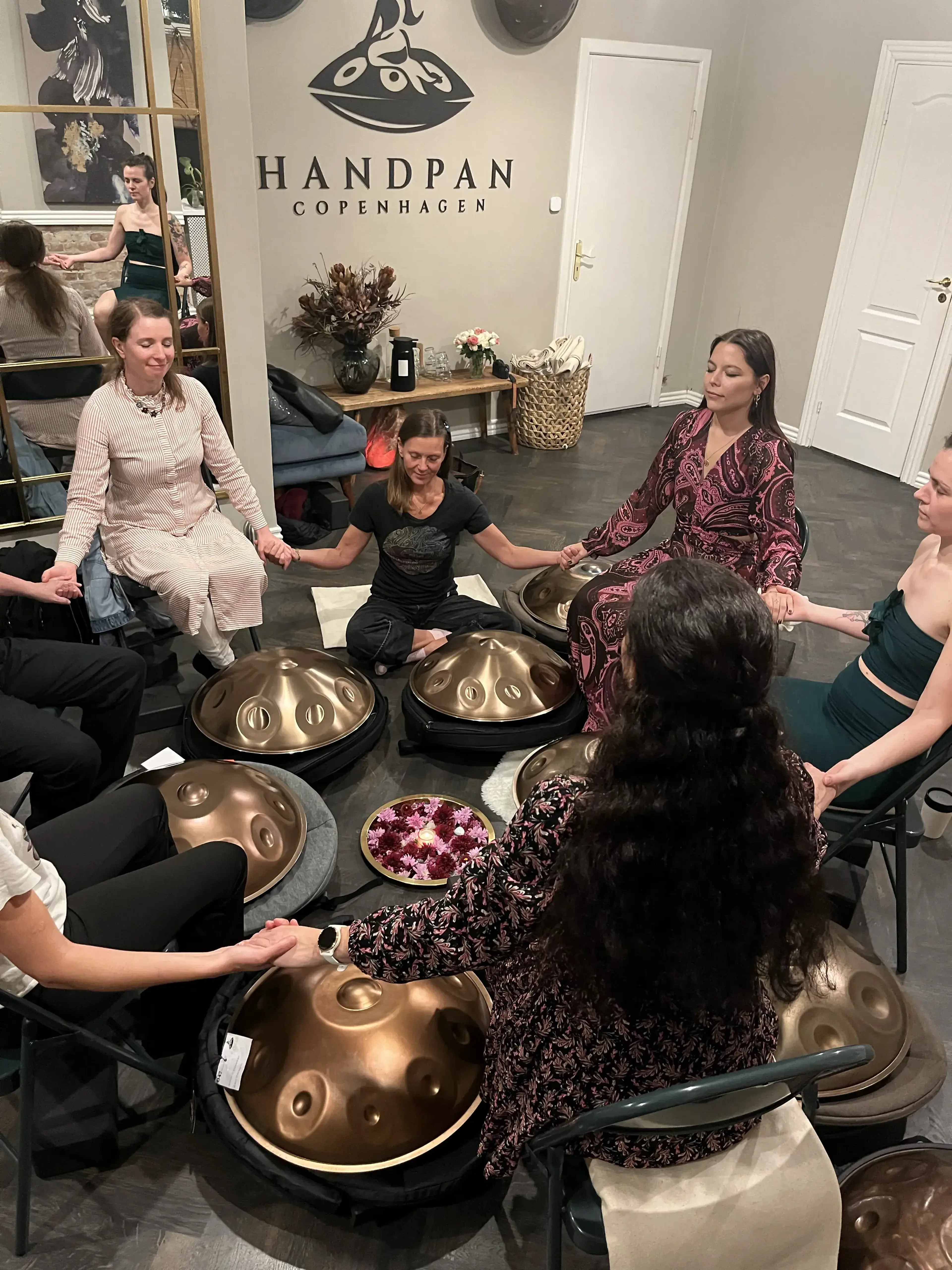 Expand your handpan playing skills